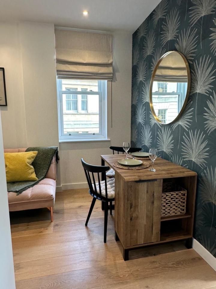 Contemporary Pied A Terre In The Heart Of Bath Apartamento Exterior foto